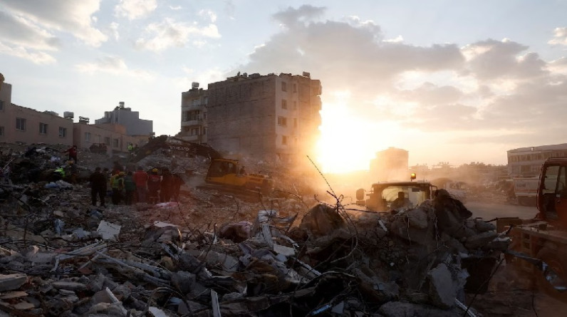 إحاطة حية لزلزال تركيا وسوريا: عدد القتلى 33 ألفاً يعتبر أقل من الواقع